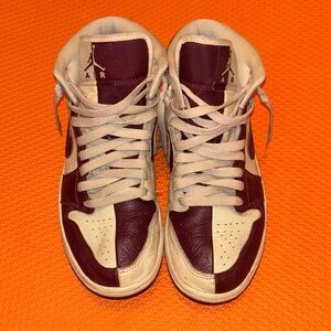 Air Jordan 1 High-Top Sneakers in Maroon and Cream